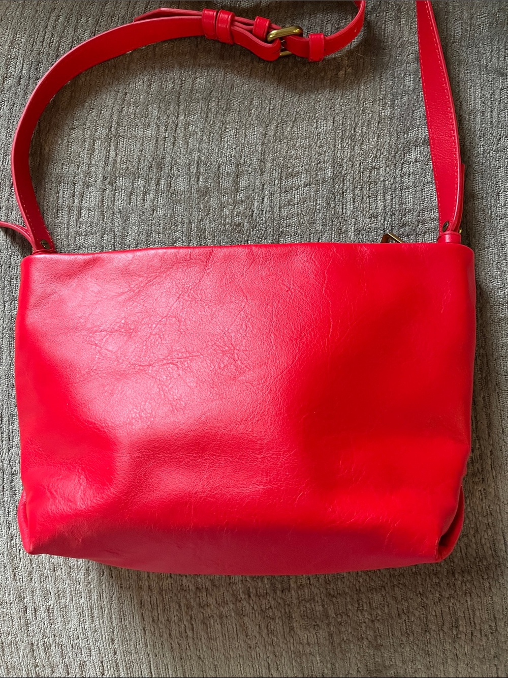 Red Leather Crossbody Bag - Women - Picture 2 of 9
